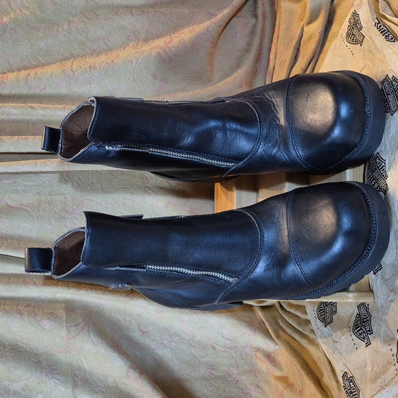 Harley Davidson Women's Amherst Moto Boots▪︎ Sz 9 - Picture 2 of 10
